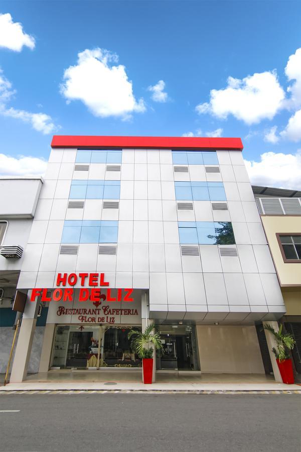 Hotel Flor De Liz กวายากิล ภายนอก รูปภาพ