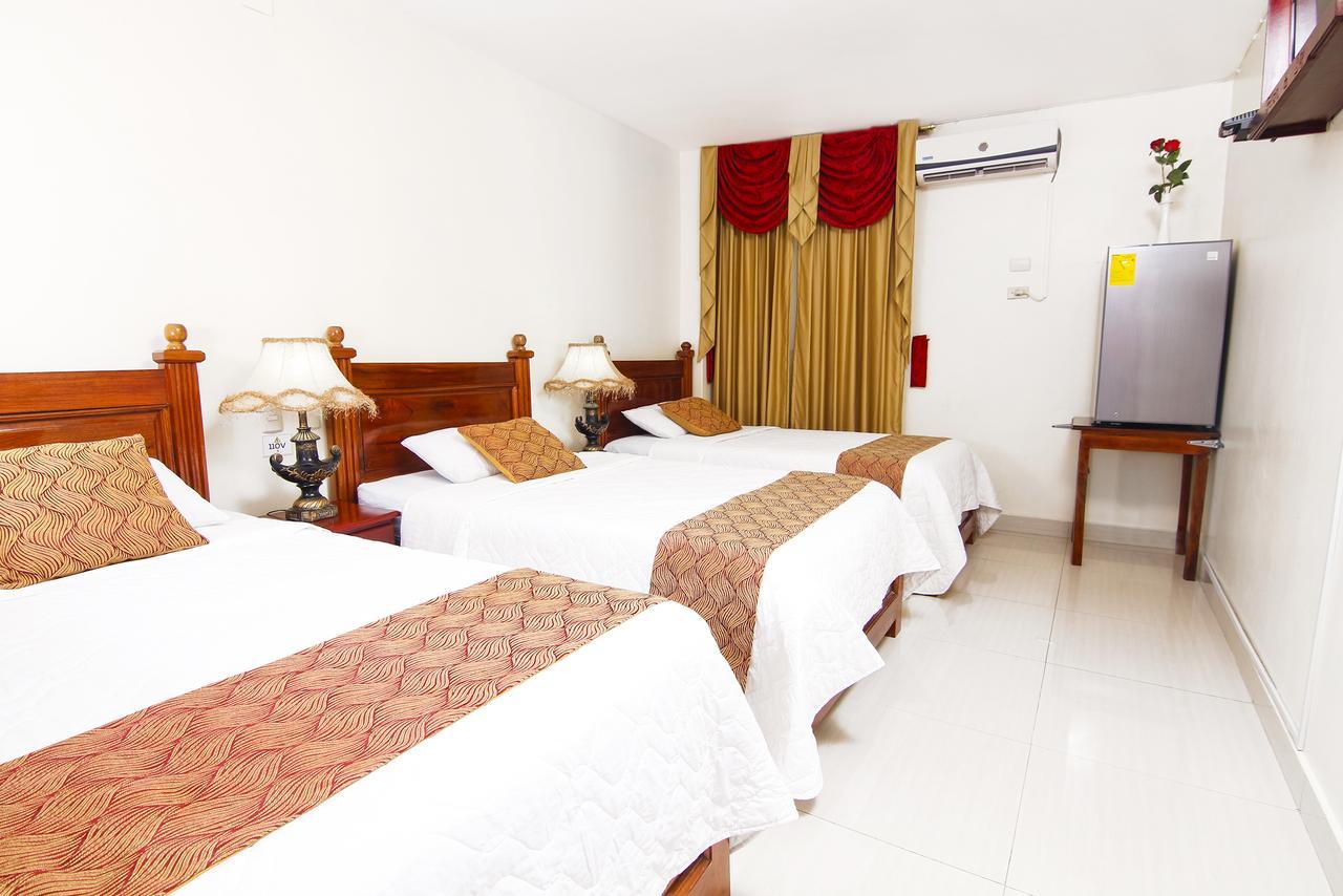 Hotel Flor De Liz กวายากิล ภายนอก รูปภาพ